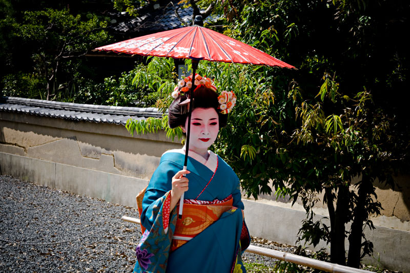 20080912103449_geisha_sombrilla